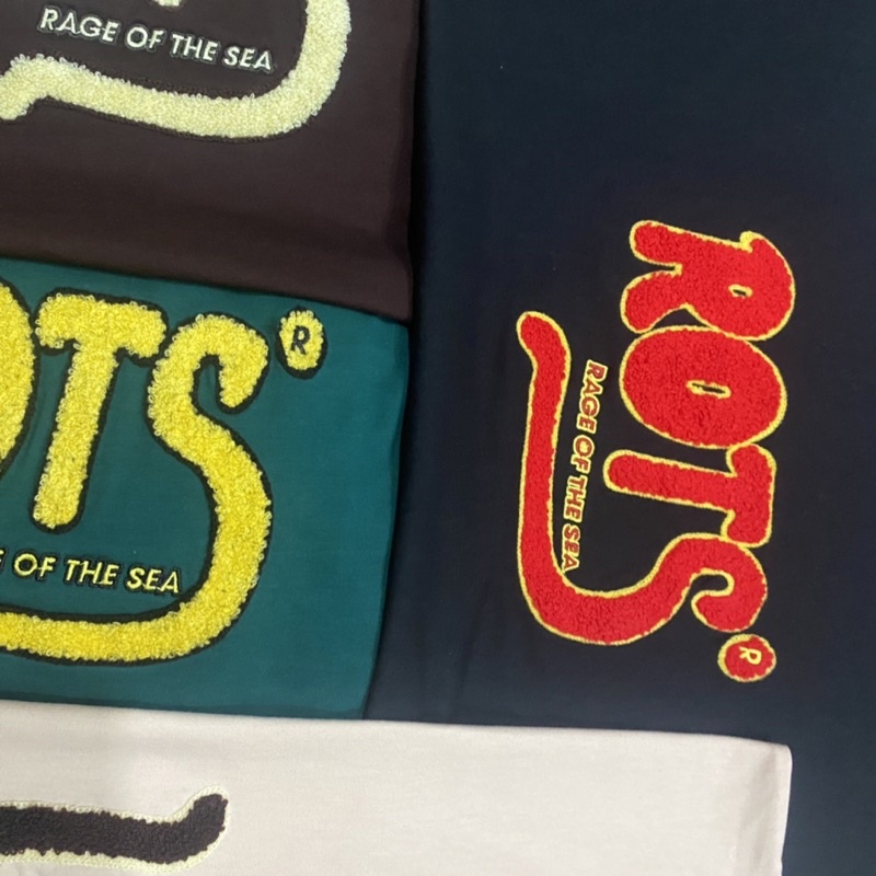 ÁO THUN  UNISEX RAGE OF THE SEA THÊU XÙ ROTS