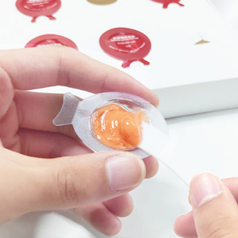Mặt Nạ Trứng Đỏ Dưỡng Ẩm Làm Săn Chắc Và Sáng Da Mặt YR