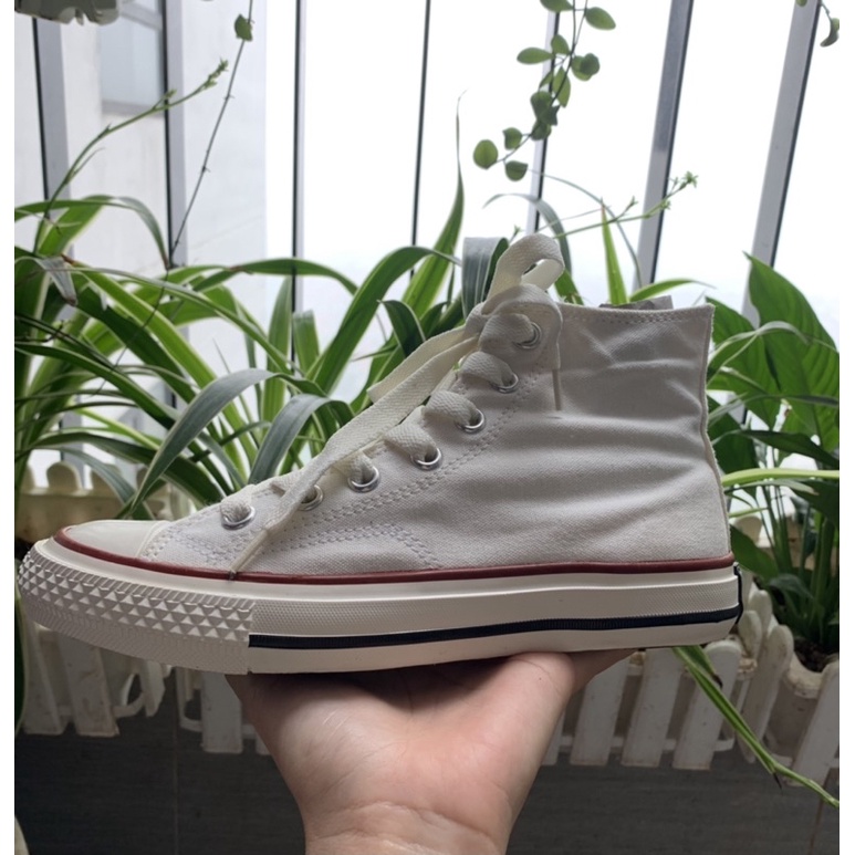 Thanh Lý Giày Cổ Cao Vải 2 Màu Đen Và Trắng Cổ Cao 1970s Mũi Bóng Lót Xanh Có Ảnh Thật