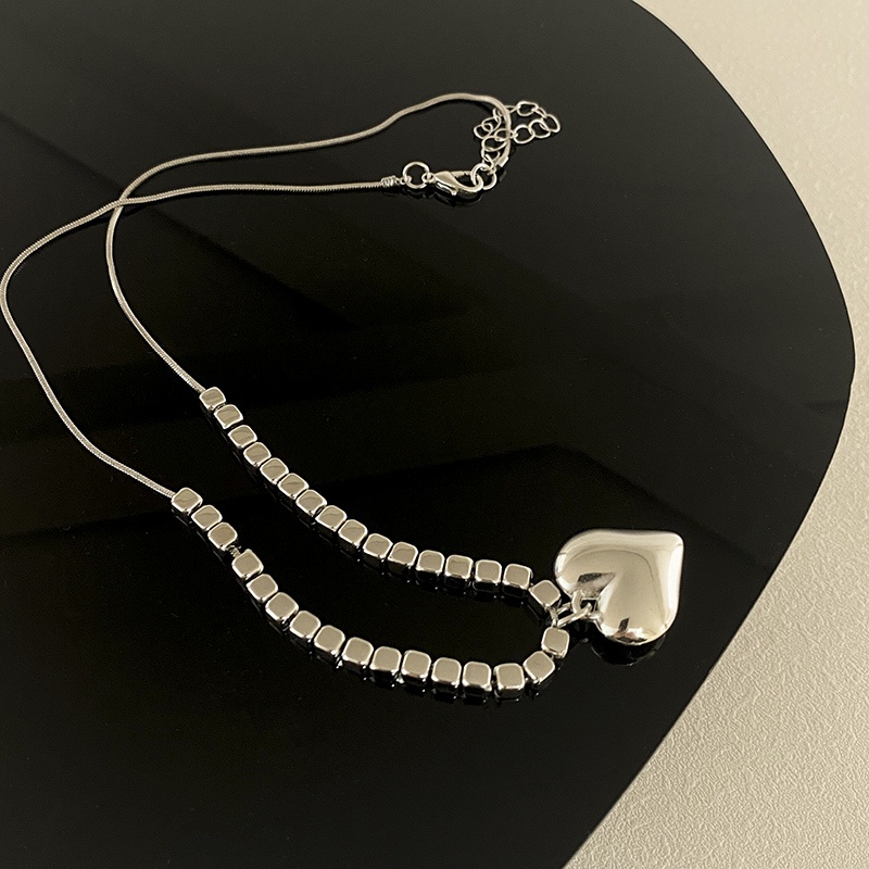 Vòng cổ Mặt Vuông Hình Trái Tim Phong Cách Hàn Quốc