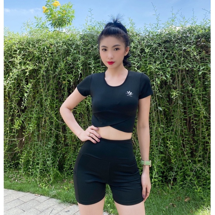 Đồ tập gym nữ set đồ tập gym áo croptop quần đùi chất liệu co giãn thấm hút mồ hôi