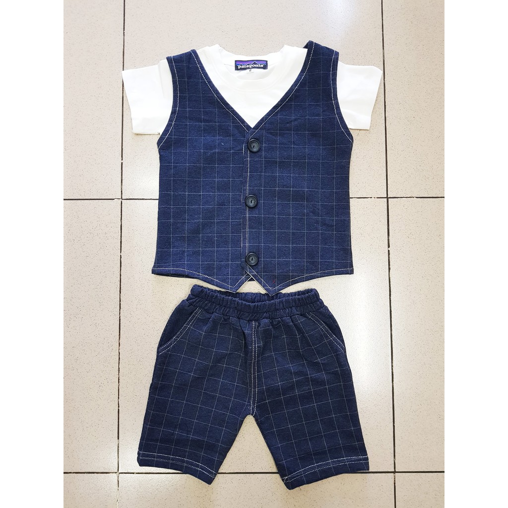 Bộ vest gile giả jean phong cách cho bé trai diện Noel tết