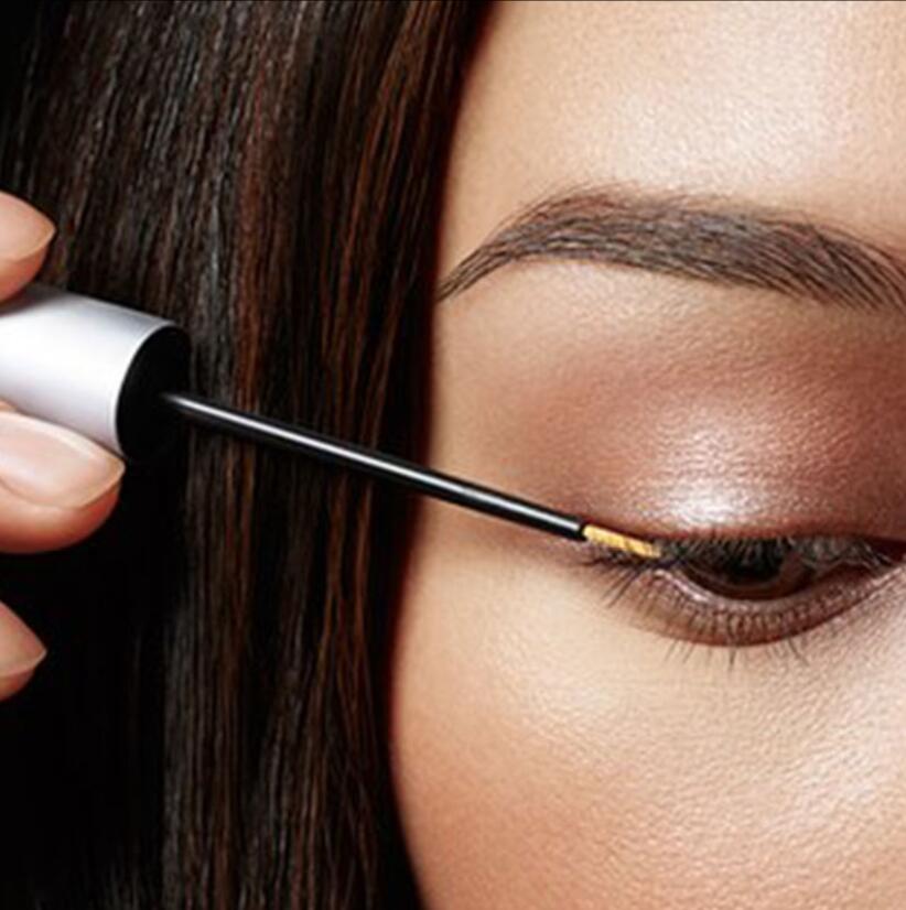 Tinh chất kích thích mọc lông mi REVITALASH làm cong và dày 3.5ml