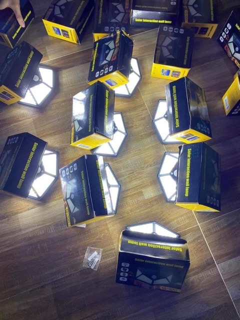 Đèn 100 Led 3 Chế Độ Sạc Bằng Năng Lượng Mặt Trời Cảm Biến Chuyển Động Chống Nước