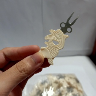 XIÊN CHUỐI HOA QUẢ CHO CHIM - AHINO -Xiên chuối cho chim chất liệu đầu xiên inox trẻ giá rẻ