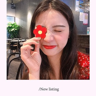 Huy Hiệu Kèm Kẹp Tóc Hoa