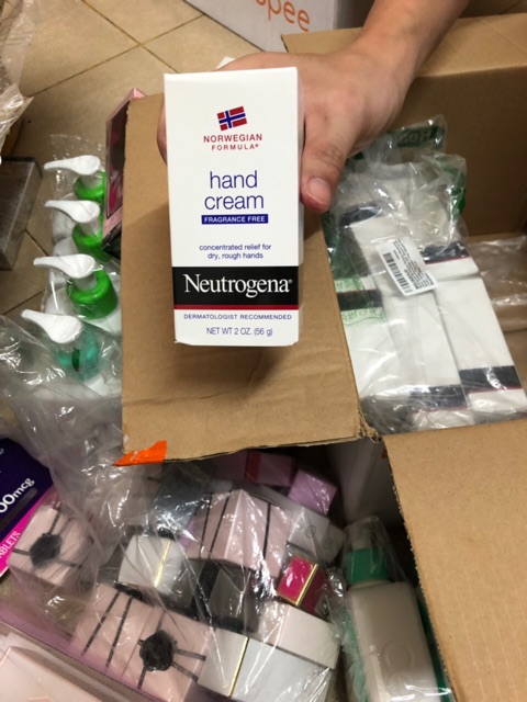 [hàng mỹ ] Kem dưỡng tay Neutrogena hand cream 56g | BigBuy360 - bigbuy360.vn
