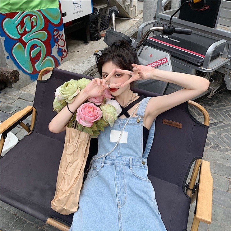 Quần yếm bò jeans ulzzang ống suông rộng / Yếm jeans áo liền quần ống rộng | BigBuy360 - bigbuy360.vn