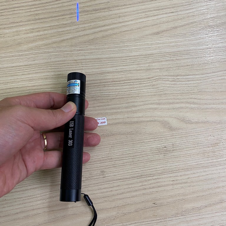 Đèn tia laser mini cực mạnh 303 tia màu tím, sạc USB cao cấp hiện đại tiện dụng, chiếu xa và chiếu chùm (LS04)