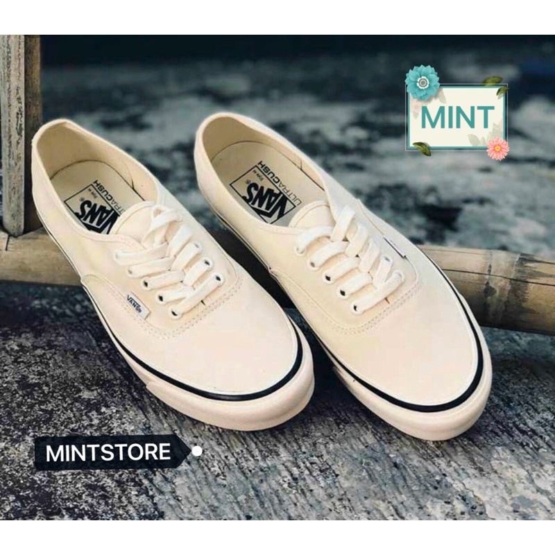 Giày thể thao sneaker classic kem sữa viền đen bản xịn