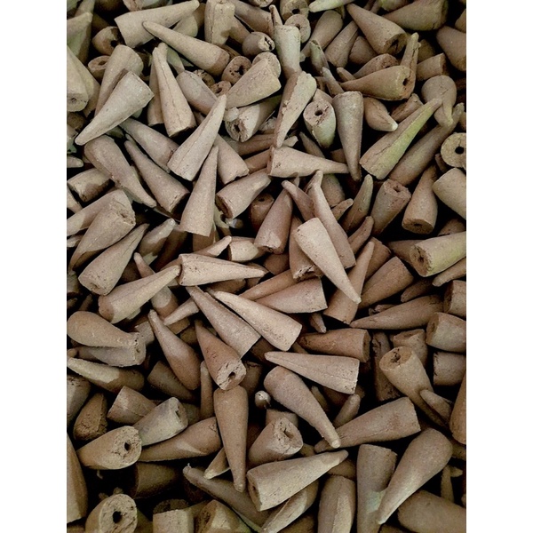 Trầm hương - nụ trầm ĐEN và VÀNG sạch cao cấp 100% thiên nhiên Thảo Nguyên Hương  lẻ 10 viên và 20 viên