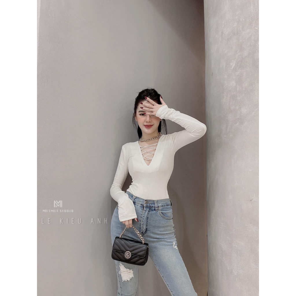 Áo thun nữ dài tay ôm body đan dây ngực gợi cảm