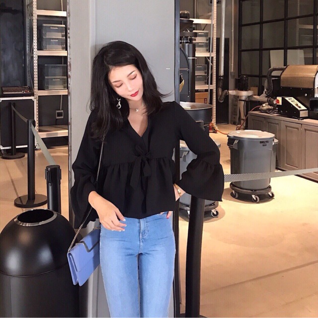 Áo kiểu cổ tim đắp chéo cột nơ bụng tay lỡ_ảnh mộc