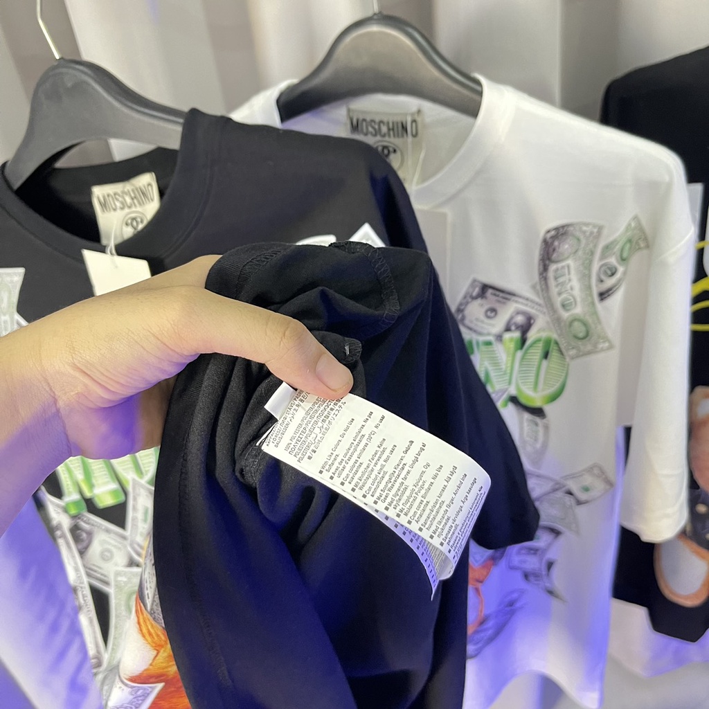 [Best Quality] Áo Thun Moschino Gấu Dollar ,Áo Thun Cộc Tay Chất Liệu Cotton 100% In Chữ Moschino Dành Cho Cả Nam Và Nữ