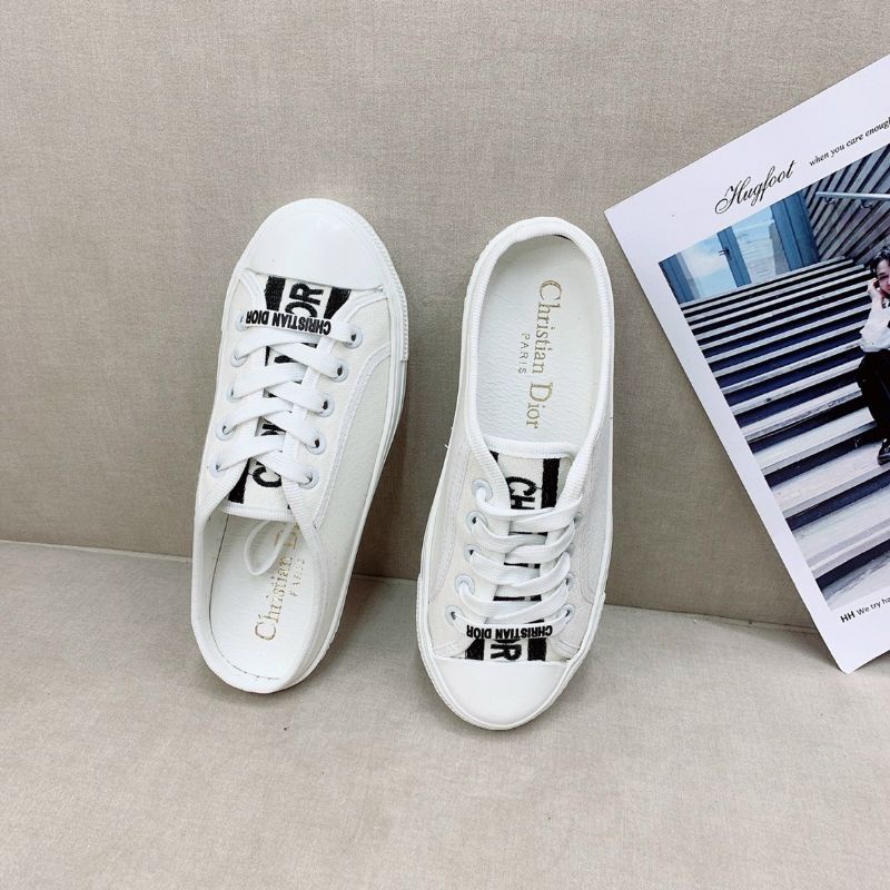 sục thể thao viền trằng DioR/new