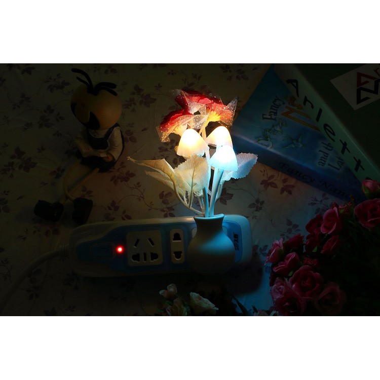 Đèn Ngủ❤️FREESHIP❤️Đèn Ngủ Cảm Ứng Ánh Sáng, Tự Động Bật Vào Buổi Tối Hình Hoa Và Nấm