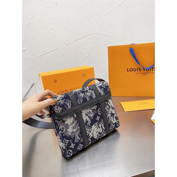 Túi đeo chéo LV cao cấp 2021