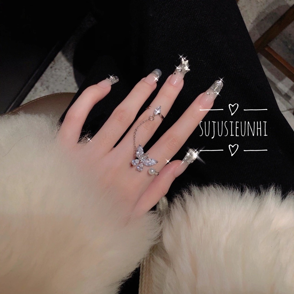 Set 2 nhẫn dây liền đính đá và ngọc nhân tạo hình bướm sang chảnh