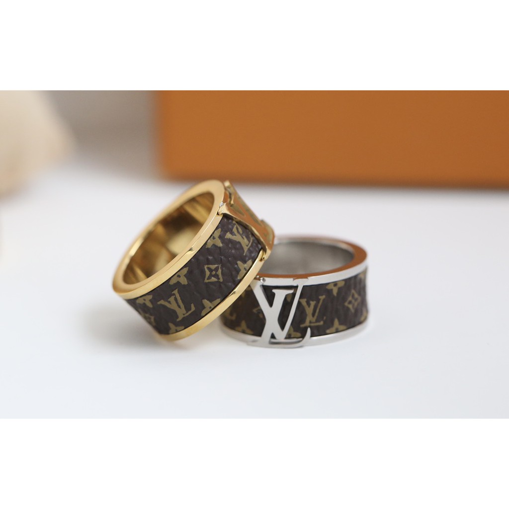 Nhẫn da in chữ Presbyopic phong cách Âu Mỹ | Nhẫn thép titan mạ vàng 18k cao cấp | Trang sức bằng thép không gỉ | Nhẫn thiết kế độc đáo cho cặp đôi