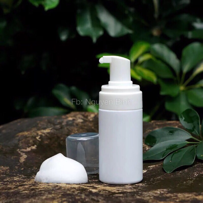Chai đựng sữa rửa mặt tạo bọt có đầu mát xa 100ml | BigBuy360 - bigbuy360.vn