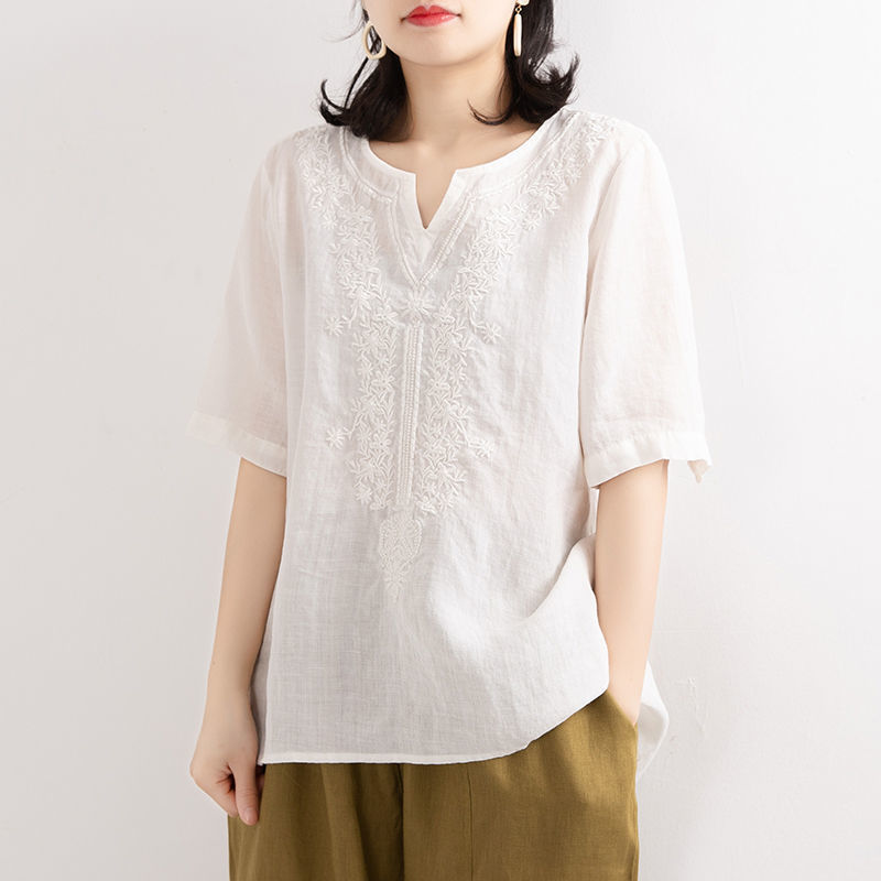 Áo Thun Cotton Lanh Tay Lửng Cổ Chữ V Thêu Họa Tiết Phong Cách Mới Mùa Hè Cho Nữ