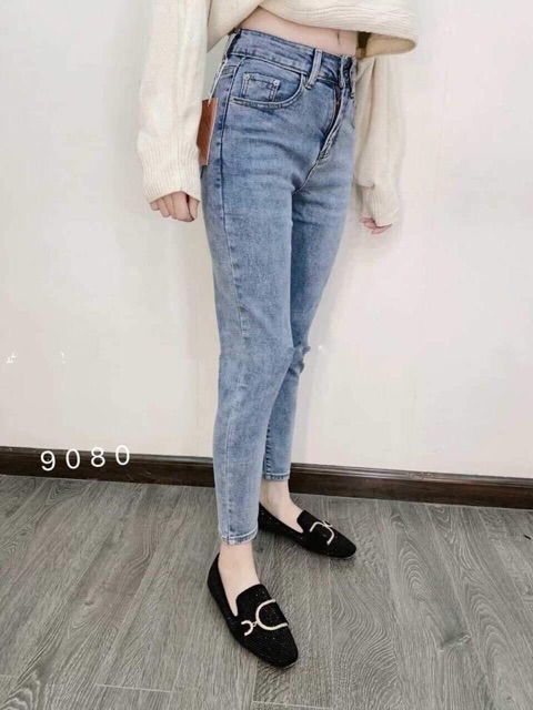 Quần bò xanh nhạt