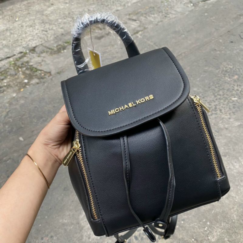 Balo MK Mẫu Mới Size 22cm