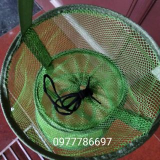 Giỏ đựng cá màu xanh bộ đội