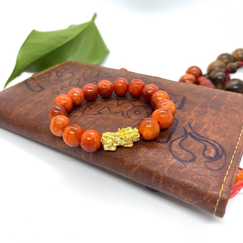 Vòng Tay Gỗ Huyết Long Thấu Quang Mix Tỳ Hưu Bạc Xi Vàng, Vòng Tay Phong Thủy - May Mắn Tài Lộc [ Tặng hộp Gấm cao cấp ] | BigBuy360 - bigbuy360.vn