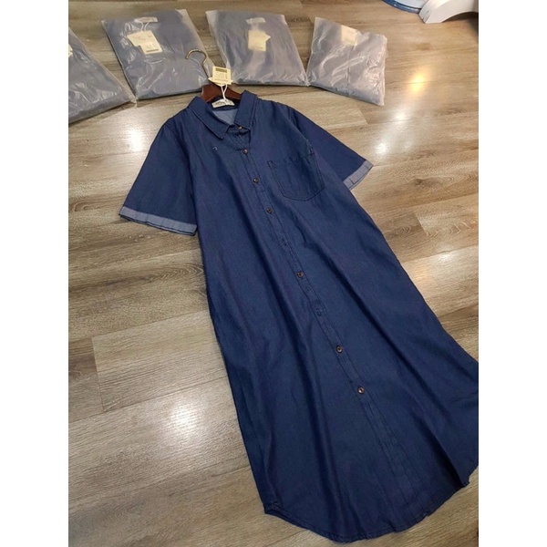 Đầm sơ mi jeans giấy dáng suông