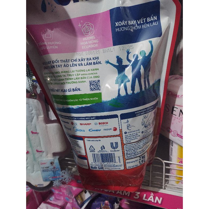 Túi Nước giặt OMO Matic Cửa Trên 2KG tặng nước rửa chén Sunlight 357ml( hết hàng tặng)