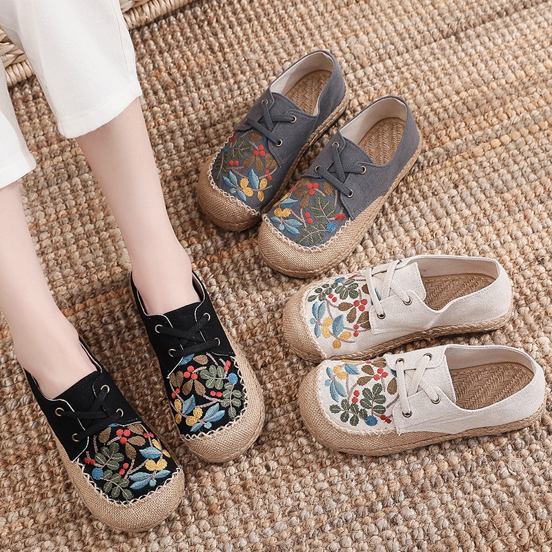 TAM14 Giày cói thêu hoa nữ