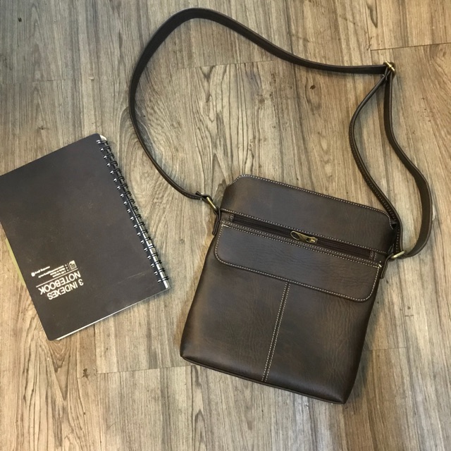 Túi chéo vai Nam nâu chỉ trắng