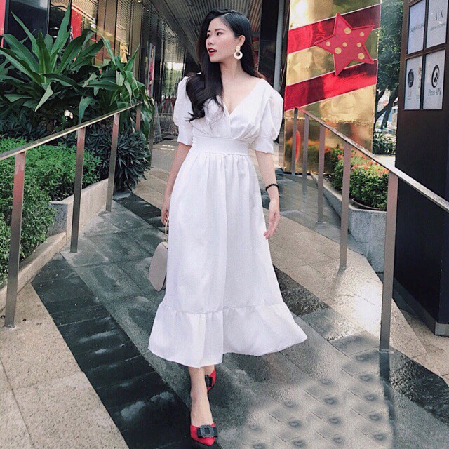 DM697 - Đầm Maxi Xòe Trắng Đuôi Cá | BigBuy360 - bigbuy360.vn