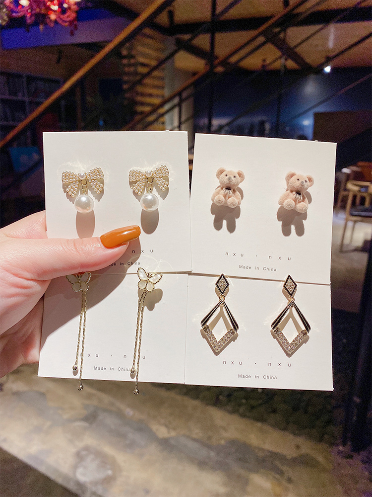 Bông Tai Thiết Kế Đơn Giản Thời Trang Thu Đông