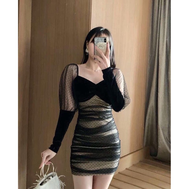 Váy body dài tay , tay bồng nhún bụng và hông , chất nhung đen