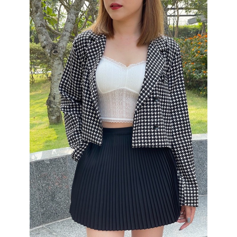 Chân váy li nhỏ xẻ bên có túi trong by whattowear, chân váy mini li nhỏ, chân váy quần | BigBuy360 - bigbuy360.vn