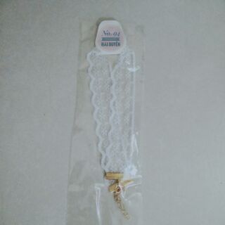 Vòng cổ choker ren trắng