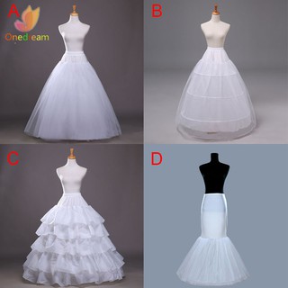 Chân váy lồng xếp tầng cho váy cưới cô dâu