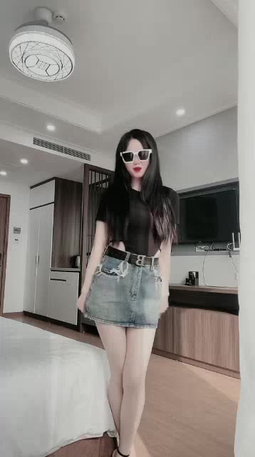 Chân váy bò ngắn lưng cao, Chân váy jean chữ A cạp cao | BigBuy360 - bigbuy360.vn