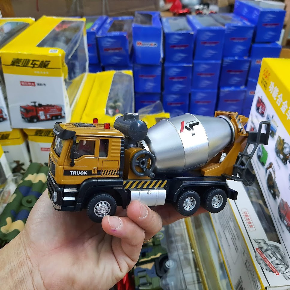 Mô hình xe bồn chở bê tông đồ chơi trẻ em - xe ô tô bằng hợp kim nhựa có âm thanh và đèn tỉ lệ 1:50