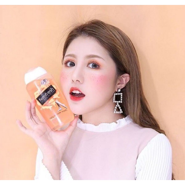 Dung dịch vệ sinh phụ nữ Femfresh nhiều màu -  250ml