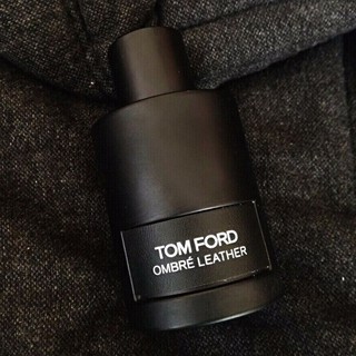-ᴸᴬᵁᴿᴬ.ᴾᴱᴿᶠᵁᴹᴱ- Nước Hoa Tom Ford Ombre Leather