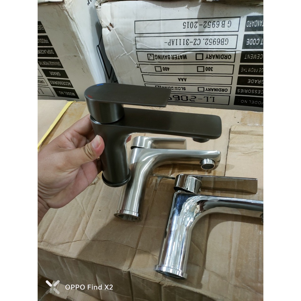 Vòi Lavabo vòi rửa mặt Nóng Lạnh inox 304 Thân Đúc nặng 1kg3 có 3 màu