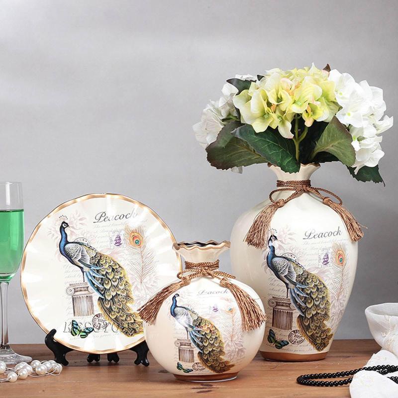 Bộ 2 Bình Hoa Bằng Gốm Họa Tiết Chim Công Cổ Điển