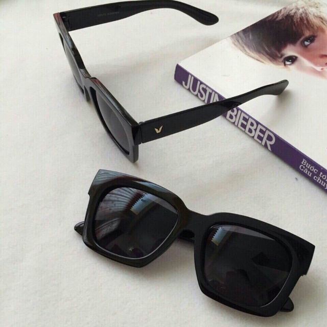 ( bỏ sỉ ) Kính mát đen chữ V gọng lớn | BigBuy360 - bigbuy360.vn