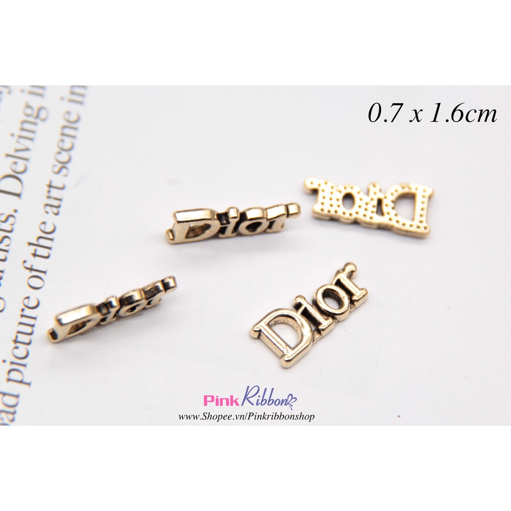 SET 5C - Charm biểu tượng chữ D-io-r nhí