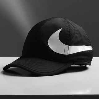 Mũ lưỡi trai nike swoosh thể thao sành điệu.