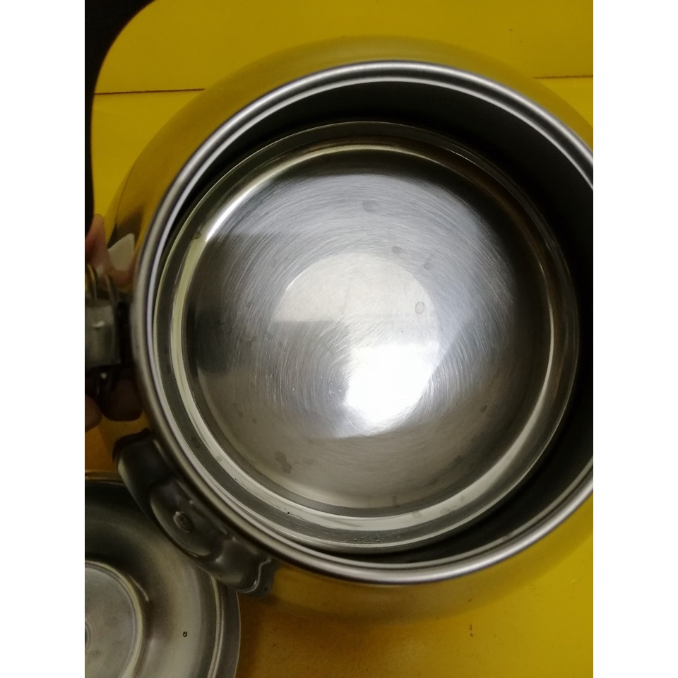 Ấm inox có còi hú nội địa Nhật (2.2L) (mã 852), Dùng được bếp từ