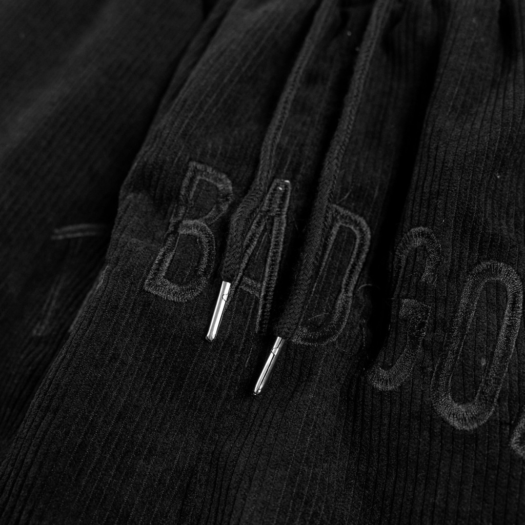 Quần shorts nhung The Bad God Swab